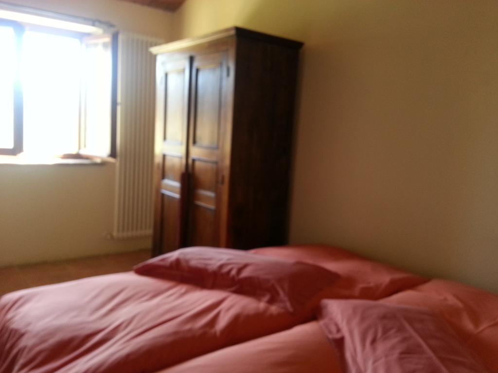 Girfalco Country House Bed & Breakfast Urbino Exterior photo
