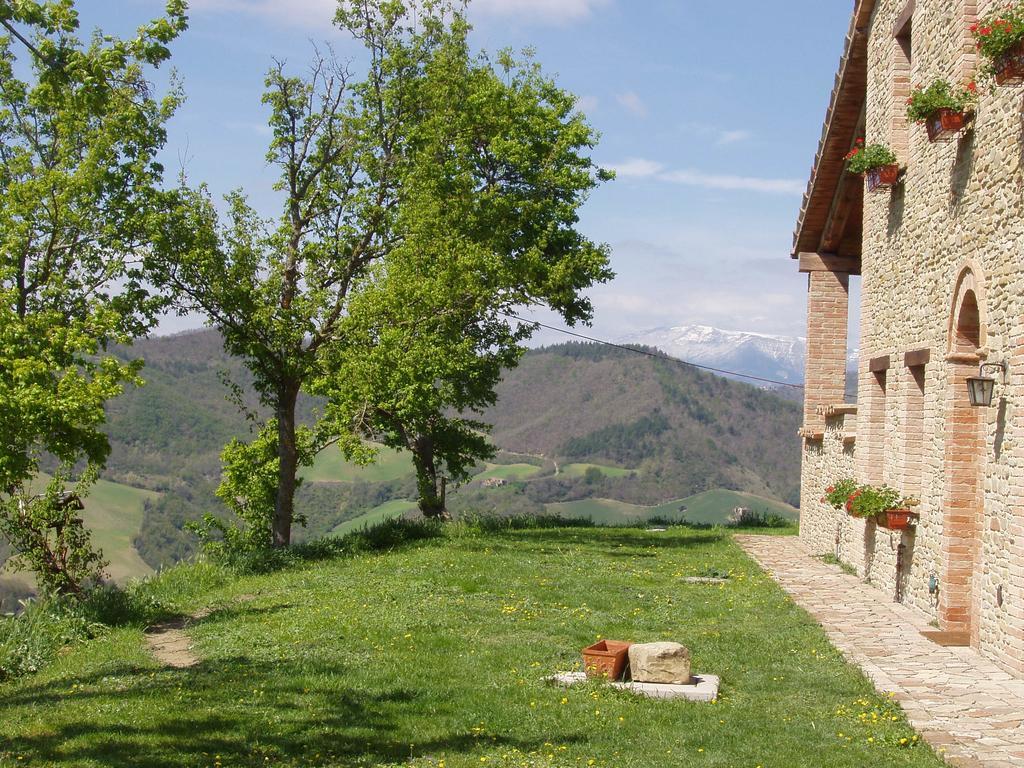 Girfalco Country House Bed & Breakfast Urbino Exterior photo